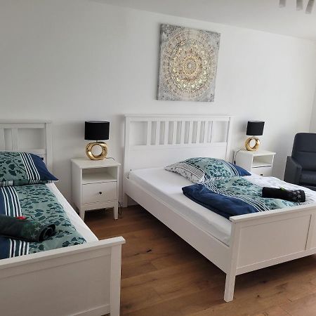 Ferienwohnung Anna Oftersheim Schwetzingen Hockenheim 3 Zimmer Mit Balkon Екстер'єр фото